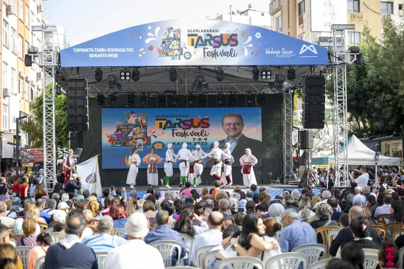 4. Uluslararası Tarsus Festivali İkinci Gününde Coşkuyla Devam Ediyor