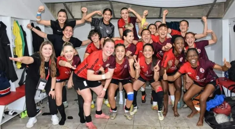‘1207 ANTALYASPOR KADIN FUTBOL TAKIMI’ ANTALYA’NIN GURURU OLDU