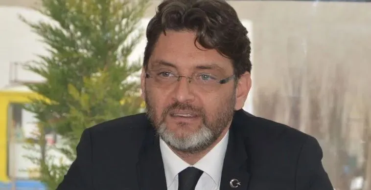 ESKİ BELEDİYE BAŞKANINDAN YENİ BAŞKANA UYARI.. ‘KANUNU UYGULAYIN’