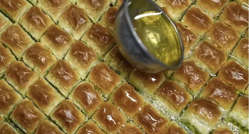 TARIM BAKANLIĞI AÇIKLADI.. BAKLAVADA BALDA ETTE SAHTECİLİK