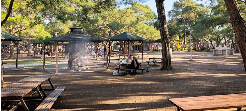 BOĞAÇAY’NDAN SONRA.. ANTALYA’NIN SARISU MESİRE ALANI DA BAKIMSIZ KALDI