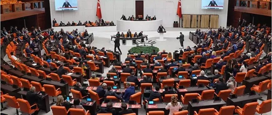 İNFAZ YASASI OLARAK BİLENEN 10. YARGI PAKETİ TBMM’DE KABUL EDİLDİ