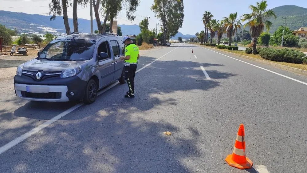 ANTALYA’DA 1 HAFTADA 57.6 BİN ARAÇ DENETLENDİ.. VE 224 ŞÜPHELİ TUTUKLANDI
