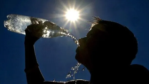 YURTTA HAVA DURUMU.. ANTALYA AZ BULUTLU VE AÇIK 38 DERECE OLACAK