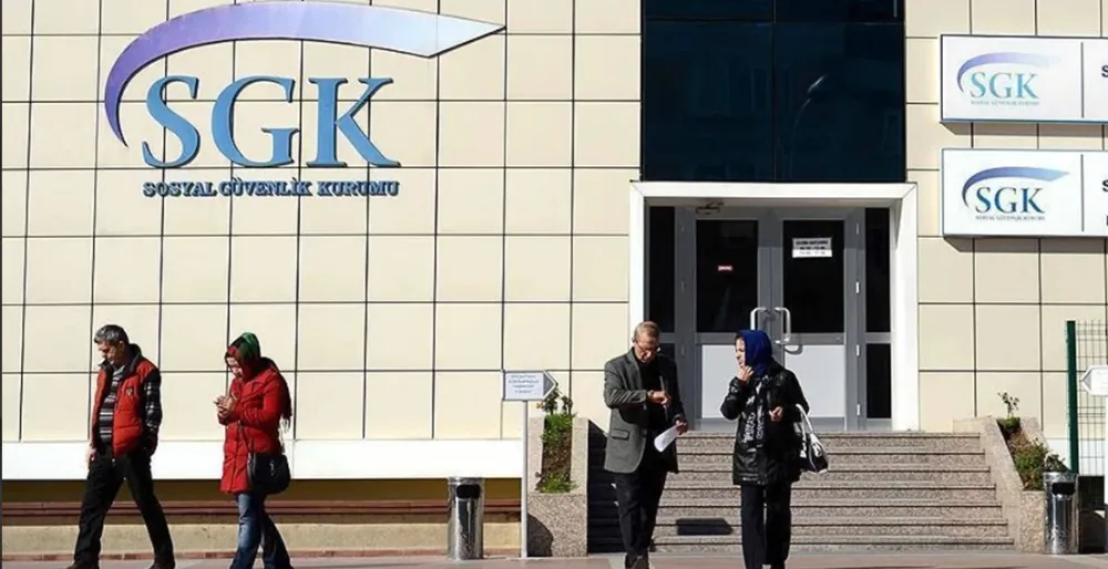 ANTALYA’DA RÜŞVET OPERASYONU.. SGK ESKİ MÜDÜRÜ İLE İKİ MÜFETTİŞ GÖZALTINA ALINDI