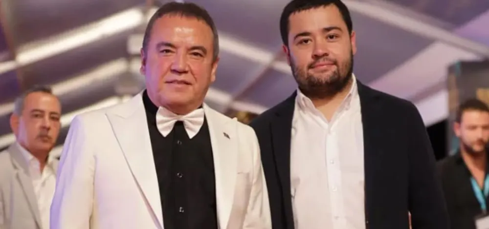 İŞTE MUHİTTİN BÖCEK