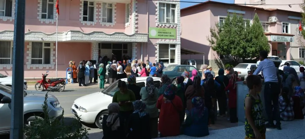 KORKUTELİ’DE TOPLUM YARARI PROJESİ KAPSAMINDA 60 PERSONEL İÇİN 170 BAŞVURU