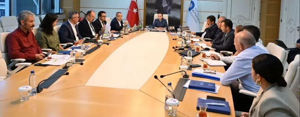 TOPLANTILARDA YOK.. ANTALYA BÜYÜKŞEHİR