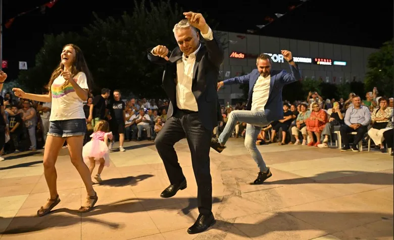 MURATPAŞA’DA YÖRELER RENKLER FESTİVALİ