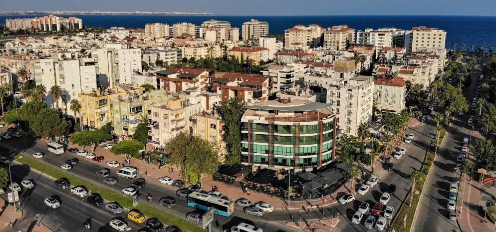 YABANCILARIN KONUT TALEBİNDEKİ ARTTI.. DOLANDIRICILARIN GÖZÜ ANTALYA