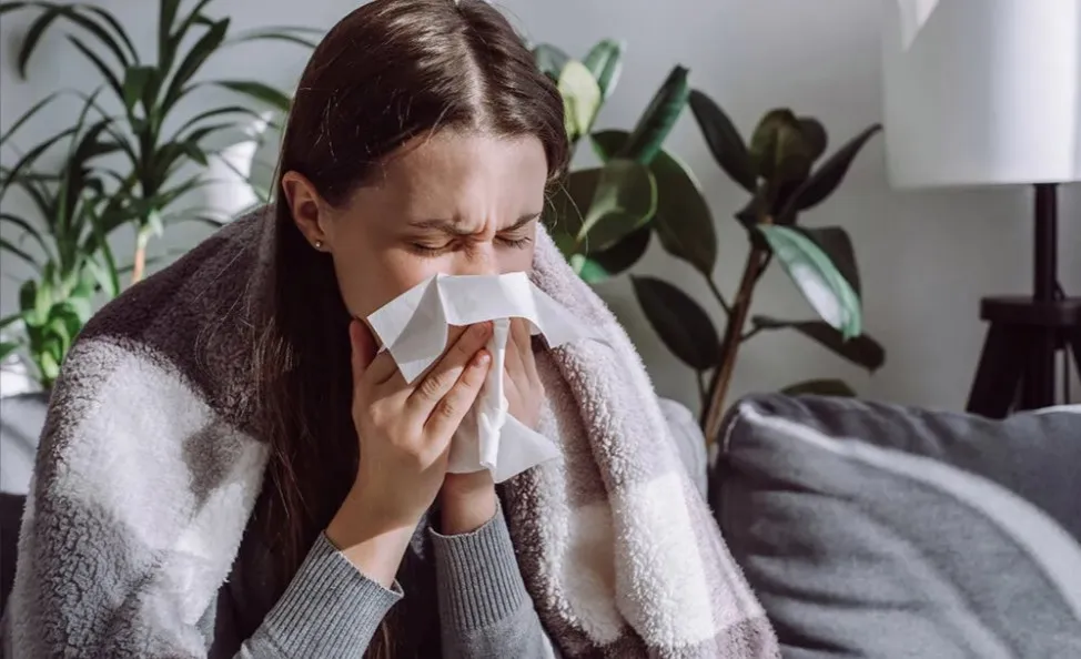 ANTALYA’DA MEVSİMSEL GRİP ZANNEDİLEN VAKALARIN ÇOĞU COVİD-19 ÇIKTI