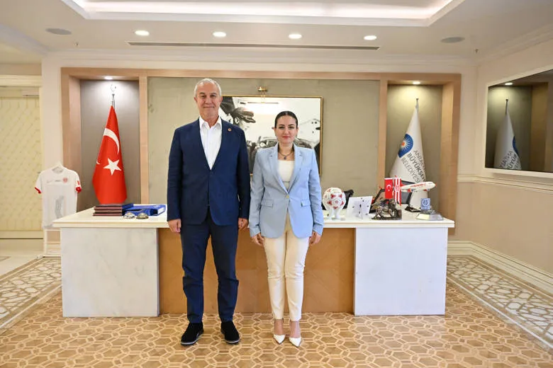 Başkan Vekili Büşra Özdemir Osman Tarık Özçelik ile bir araya geldi