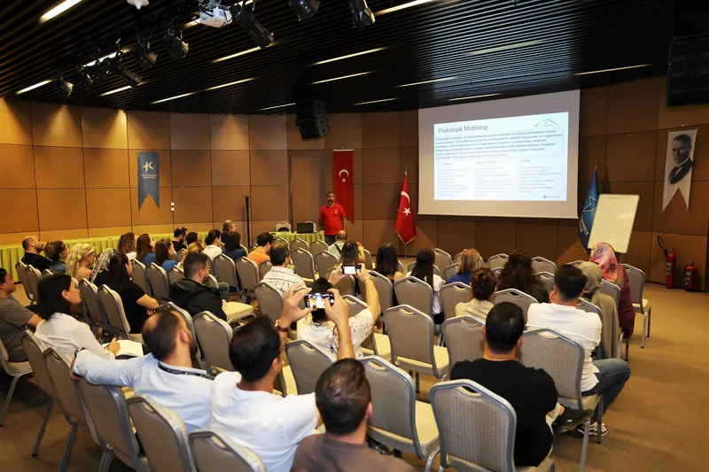 PERSONELE MOBBİNG EĞİTİMİ VERİLDİ