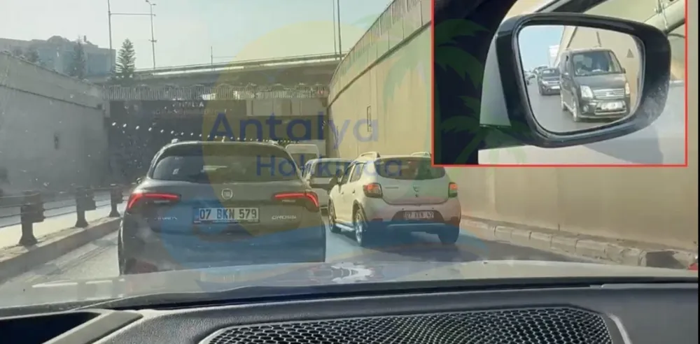 ANTALYA’DA OKULLAR AÇILDI TRAFİK DURMA NOKTASINA GELDİ